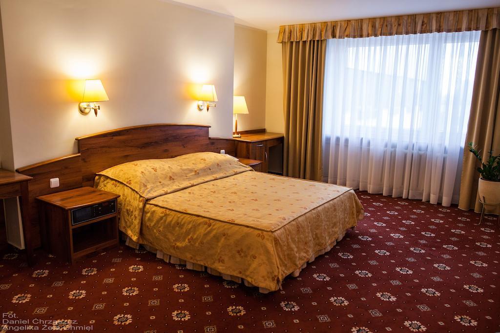 Hotel Prezydencki 3-Star Rzeszów Zimmer foto