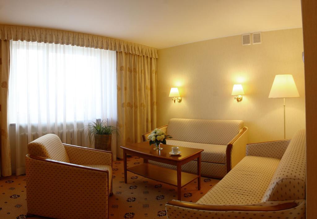 Hotel Prezydencki 3-Star Rzeszów Zimmer foto